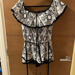 Alexis romper
